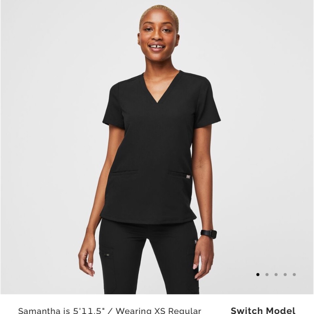 Figs casma scrub top